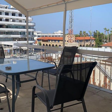 Unique City Hostel 100 Meters From Beach Larnaka Exterior foto